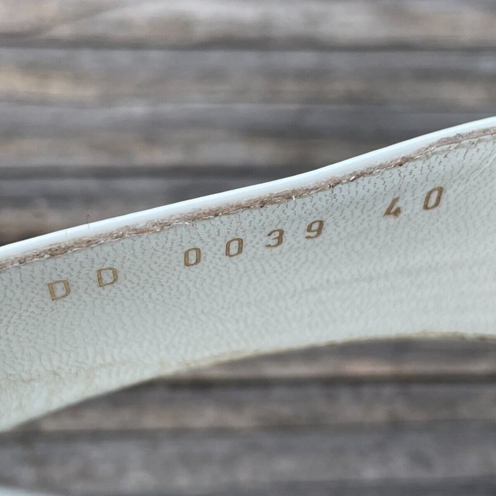 Louis Vuitton Women Sandal Shoes White Leather Thong Flat Made in Italy Size 40 - Picture 10 of 13